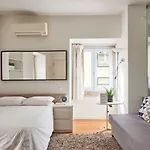Salgadeiras Suites - Bairro Alto